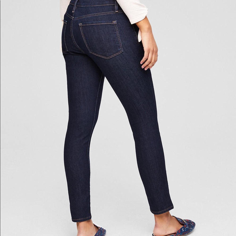 LOFT Curvy Skinny Jeans